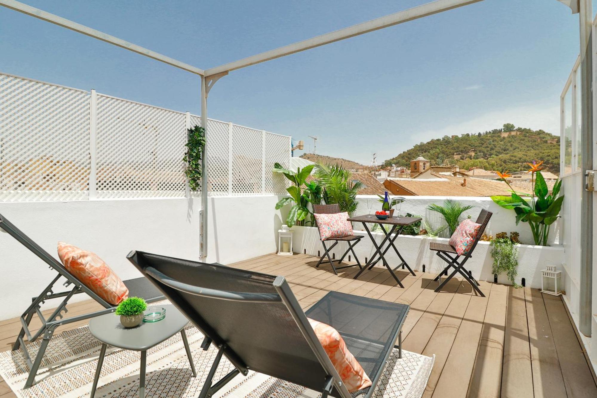 Appartamento C83 Cosy Penthouse With Terrace Old Town Málaga Esterno foto